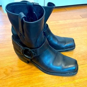 Beautiful frye moto boots.